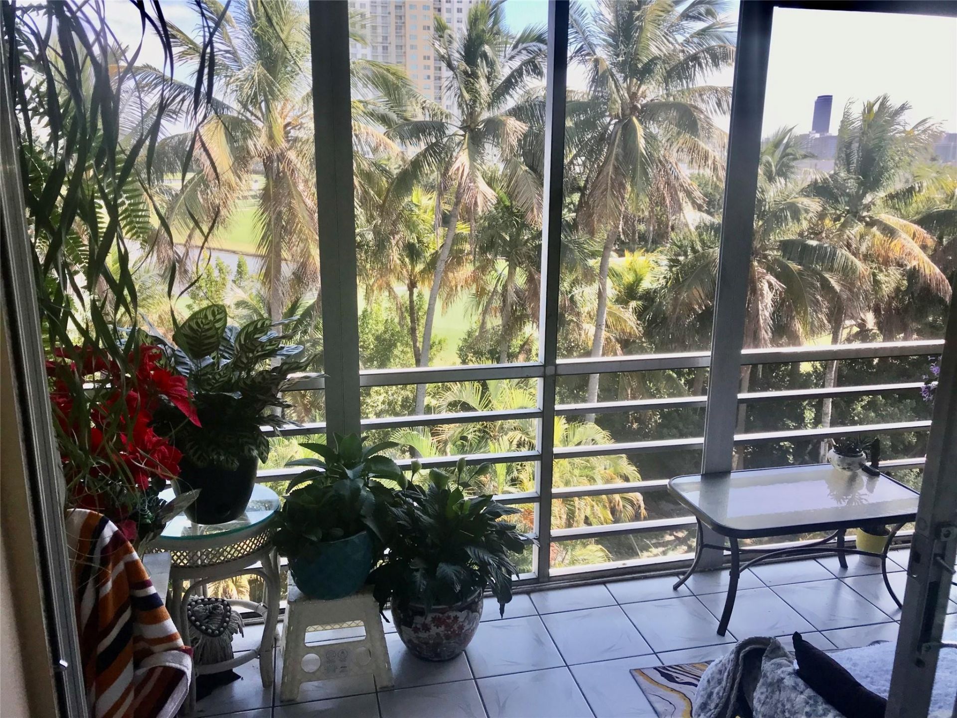 200 NE 14th Avenue, Unit 521, Hallandale Beach, FL 33009 Photo