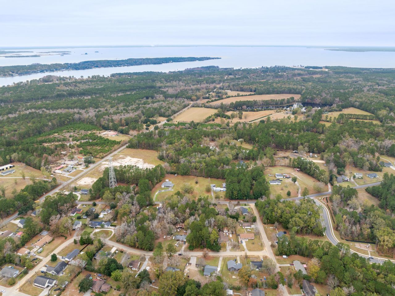 135 Kitfield Road Photo 7