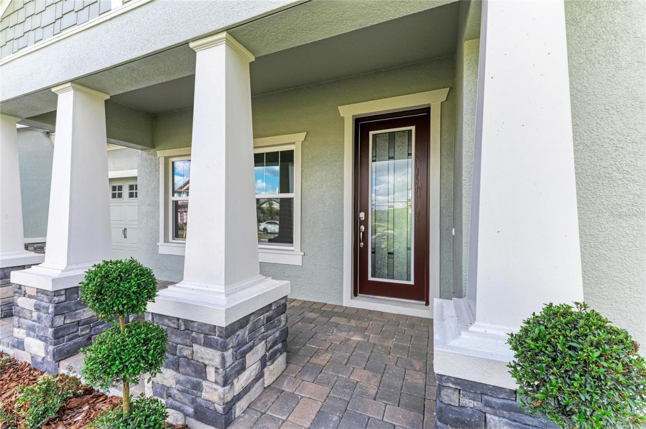 10073 Meadowrun Drive, Lithia, FL 33547 Photo