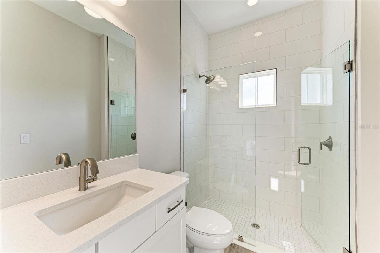 10073 Meadowrun Drive, Lithia, FL 33547 Photo