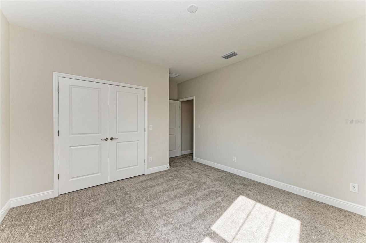 10073 Meadowrun Drive, Lithia, FL 33547 Photo