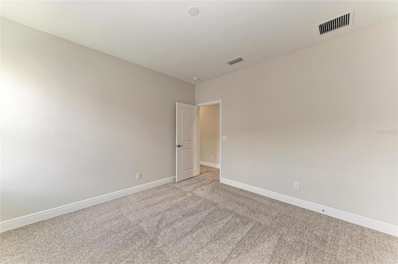 10073 Meadowrun Drive, Lithia, FL 33547 Photo