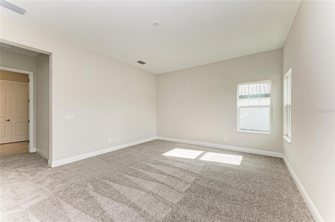 10073 Meadowrun Drive, Lithia, FL 33547 Photo