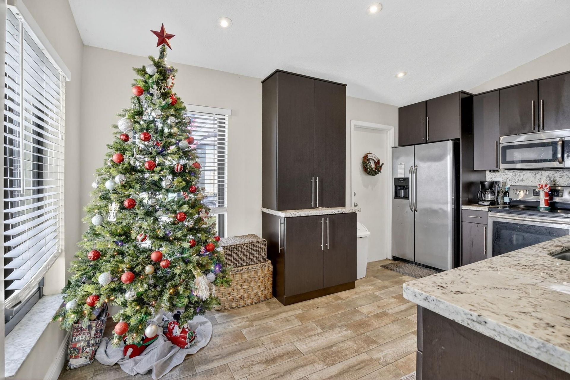 691 Willow Grove Ter, Davie, FL 33325 Photo