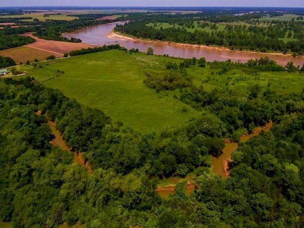 520 County Road 36980, Arthur City, TX 75411