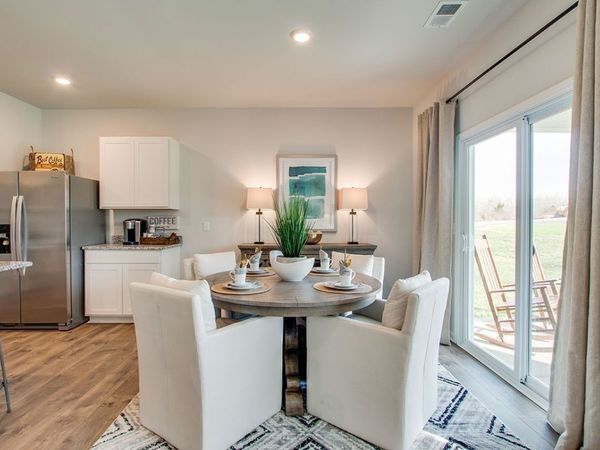 5022 Hunters Village Drive, Lebanon, TN 37087