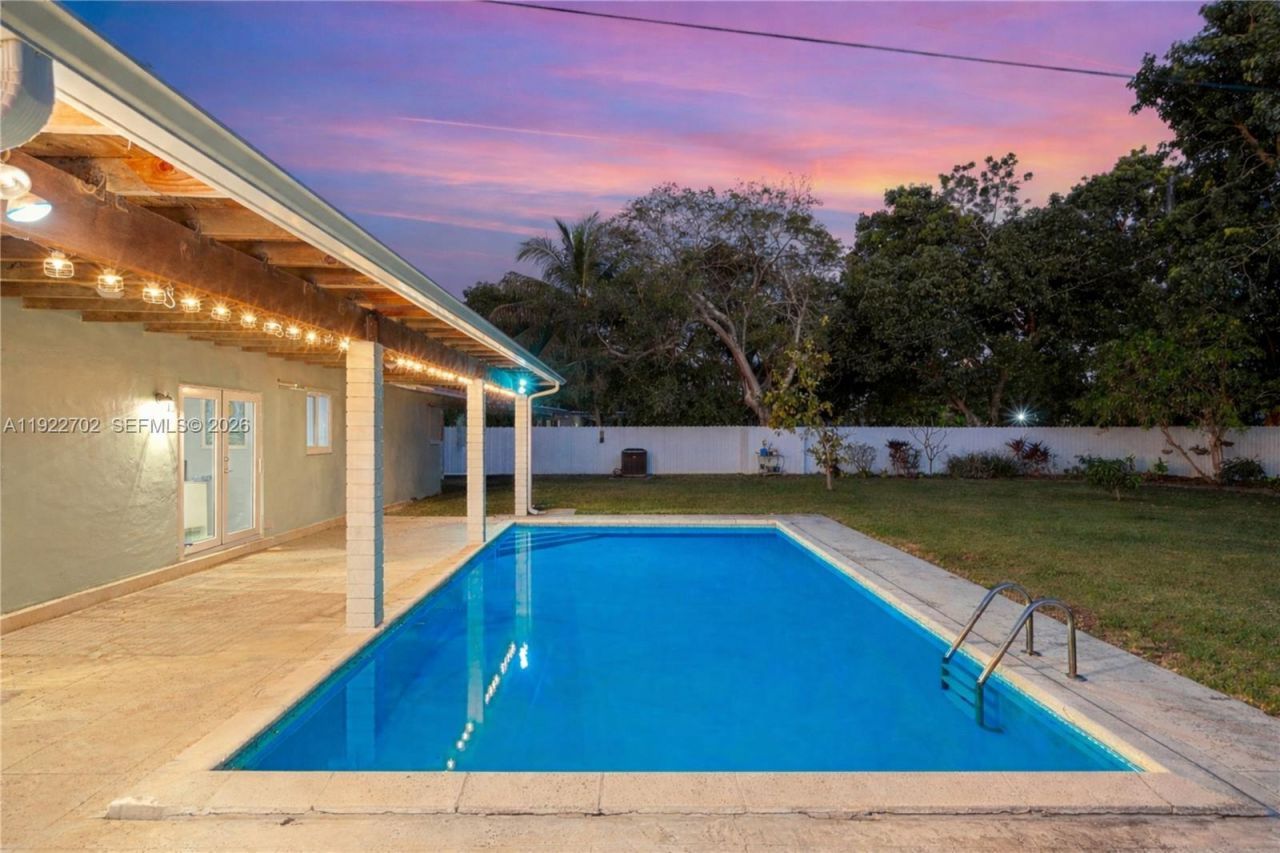 9340 SW 178th Street, Palmetto Bay, FL 33157 Photo