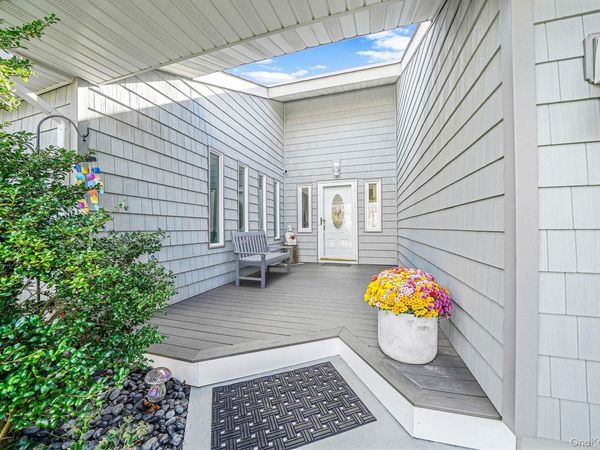 4 Malcolm Street, Bellport, NY 11713