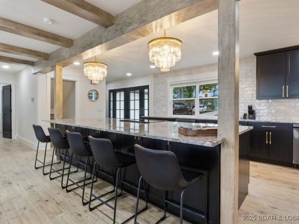 1934 Bluffview Point, Osage Beach, MO 65065