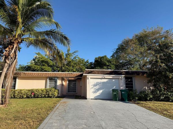 7101 NW 68th Street, Tamarac, FL 33321