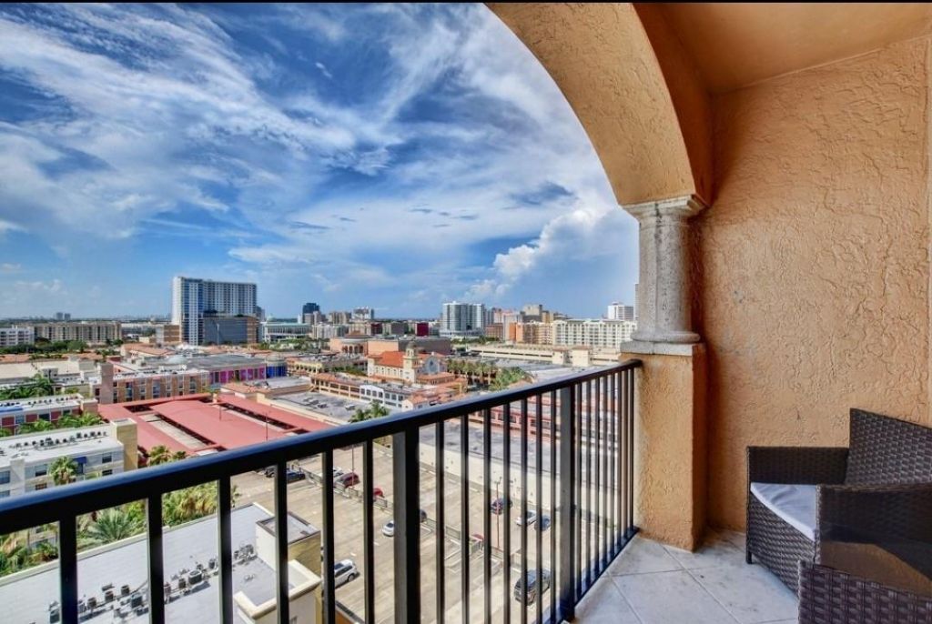 651 Okeechobee Blvd, Unit PH 1106, West Palm Beach, FL 33401 Photo