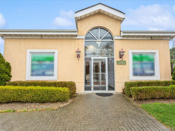 270 Doughty Boulevard, Inwood, NY 11096