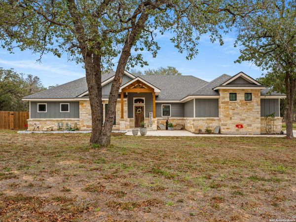 112 Archer Ridge Dr, La Vernia, TX 78121