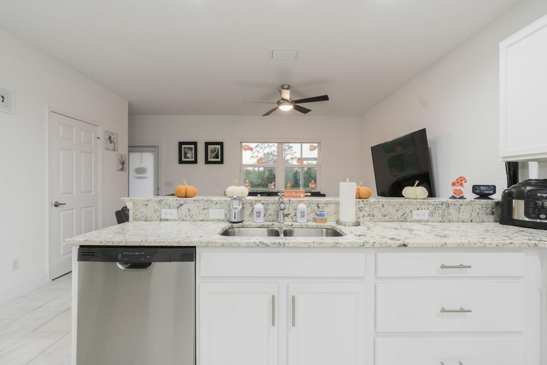 696 NE Waters Edge Lane, Port Saint Lucie, FL 34983 Photo