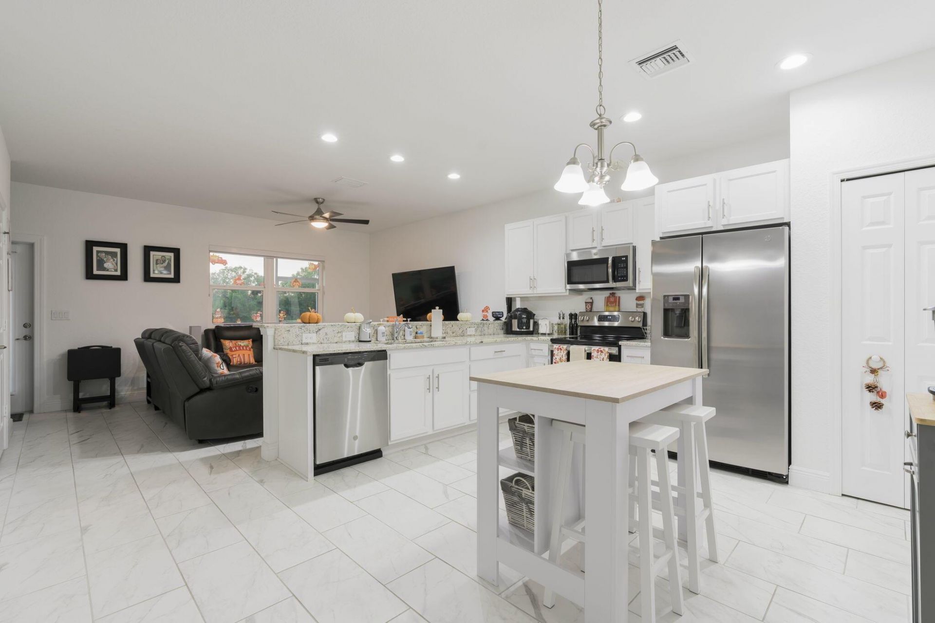 696 NE Waters Edge Lane, Port Saint Lucie, FL 34983 Photo