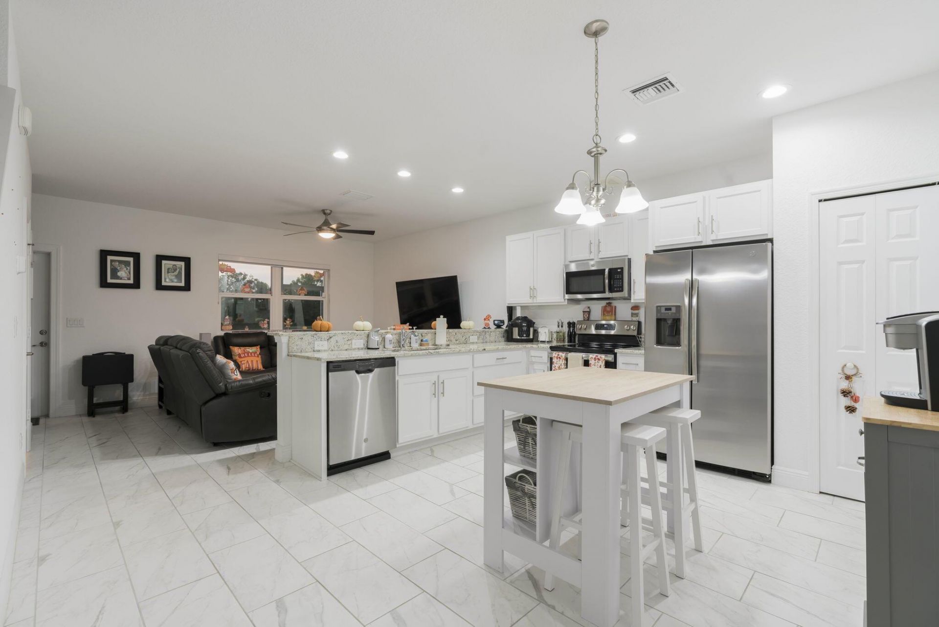 696 NE Waters Edge Lane, Port Saint Lucie, FL 34983 Photo