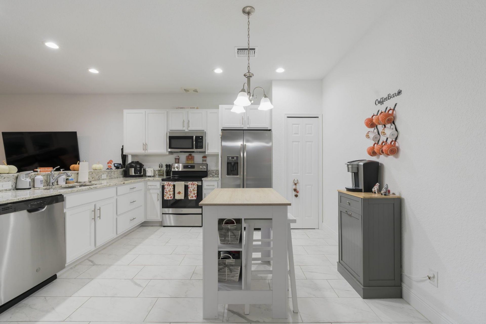 696 NE Waters Edge Lane, Port Saint Lucie, FL 34983 Photo