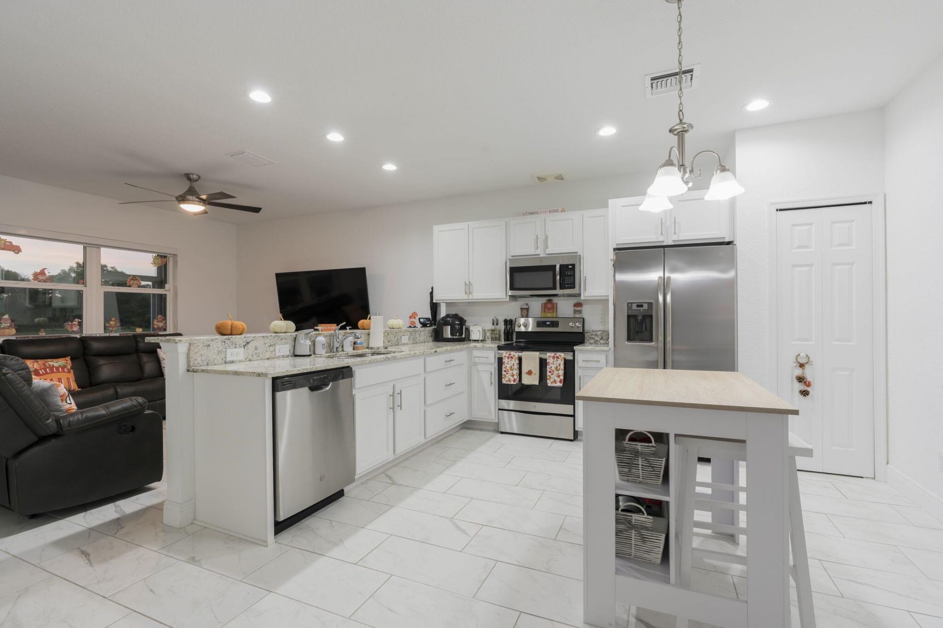 696 NE Waters Edge Lane, Port Saint Lucie, FL 34983 Photo