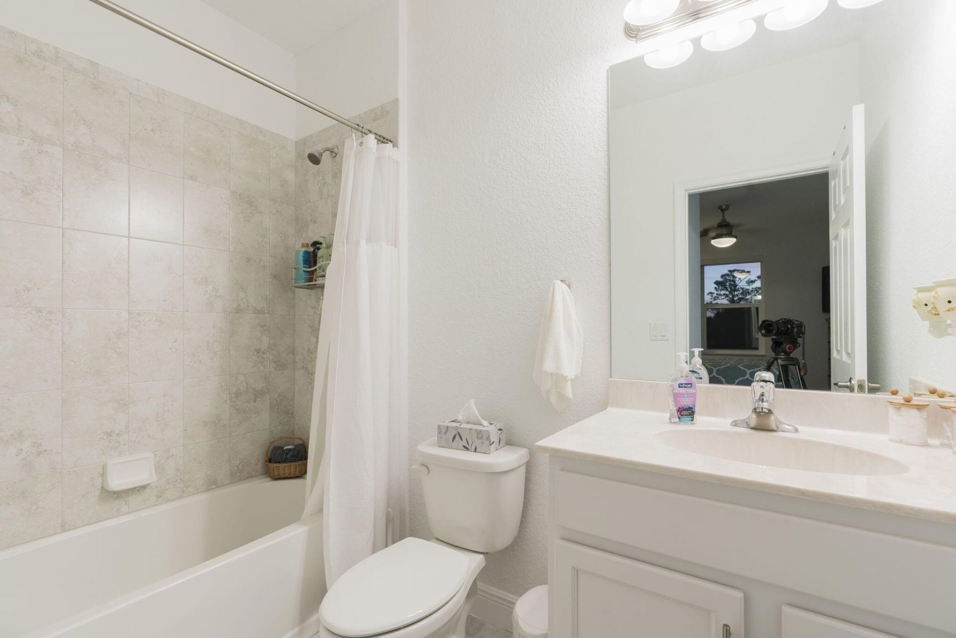 696 NE Waters Edge Lane, Port Saint Lucie, FL 34983 Photo