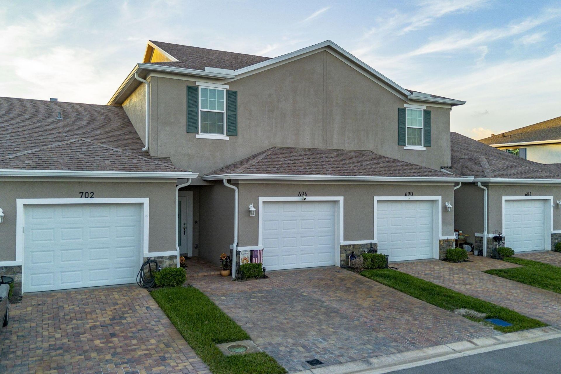 696 NE Waters Edge Lane, Port Saint Lucie, FL 34983 Photo