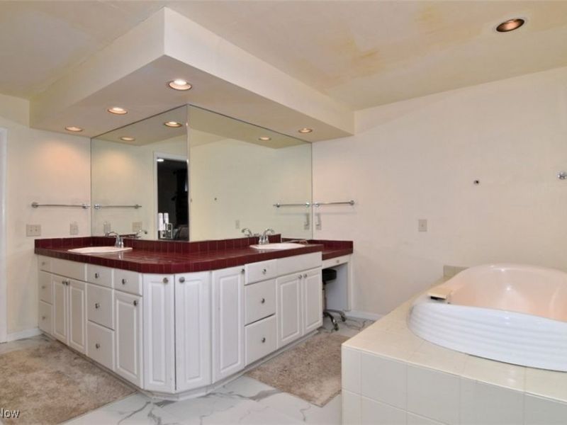 682 Arbor Way, Aurora, OH 44202 Photo 18