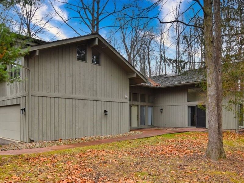 682 Arbor Way, Aurora, OH 44202 Photo 2