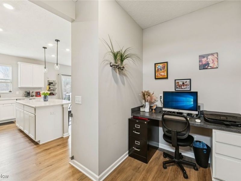 3823 Golden Wood Way, Uniontown, OH 44685 Photo 14