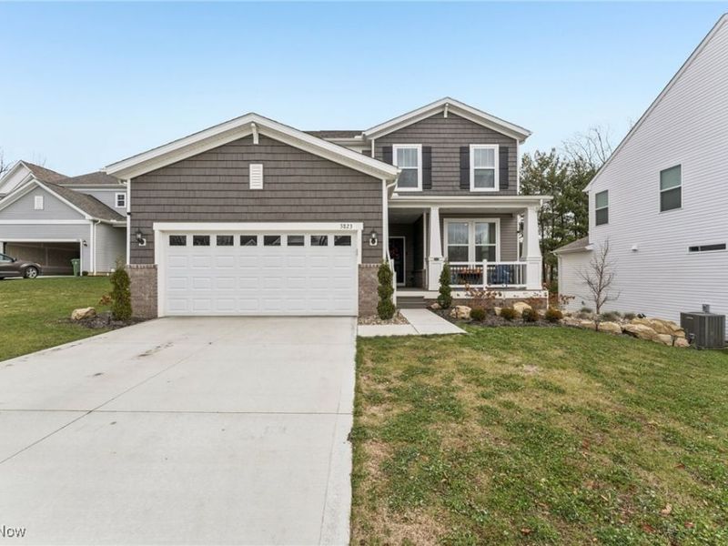 3823 Golden Wood Way, Uniontown, OH 44685 Photo 2