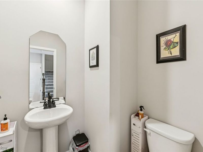 3823 Golden Wood Way, Uniontown, OH 44685 Photo 20