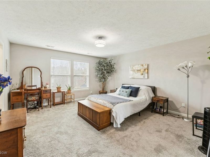 3823 Golden Wood Way, Uniontown, OH 44685 Photo 22