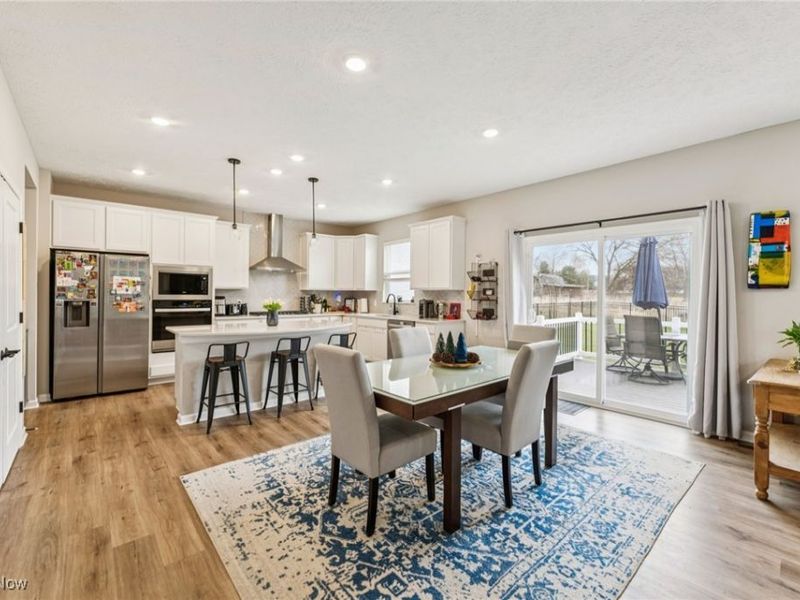 3823 Golden Wood Way, Uniontown, OH 44685 Photo 7