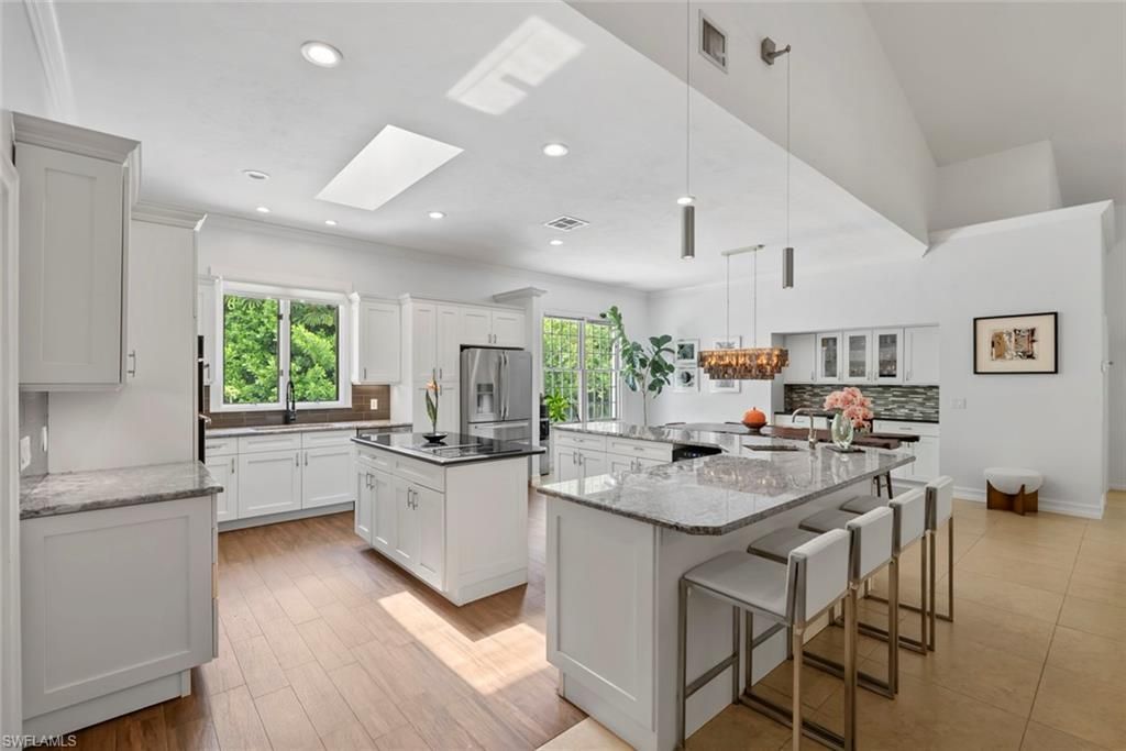 5730 Golden Gate Pkwy, Naples, FL 34116 Photo