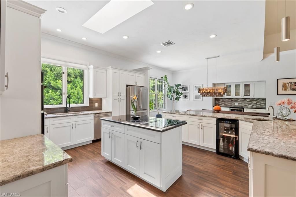 5730 Golden Gate Pkwy, Naples, FL 34116 Photo