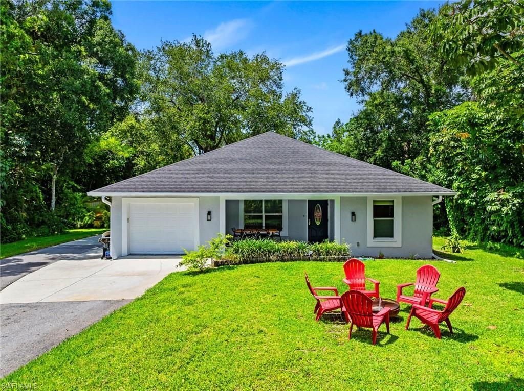 5730 Golden Gate Pkwy, Naples, FL 34116 Photo