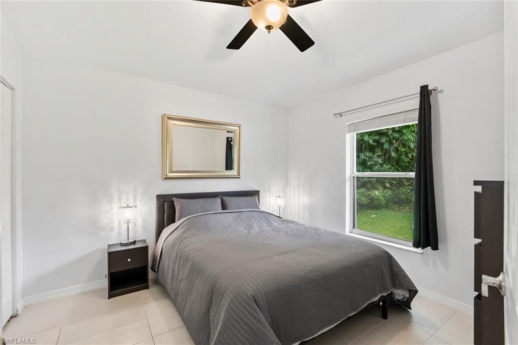 5730 Golden Gate Pkwy, Naples, FL 34116 Photo