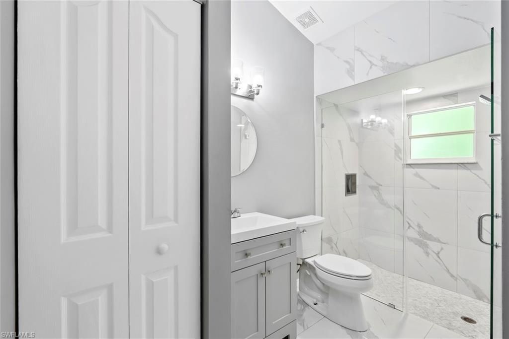 5730 Golden Gate Pkwy, Naples, FL 34116 Photo