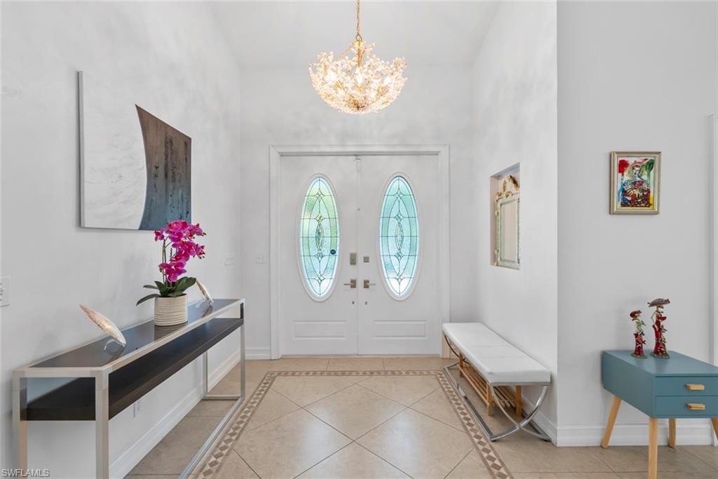 5730 Golden Gate Pkwy, Naples, FL 34116 Photo