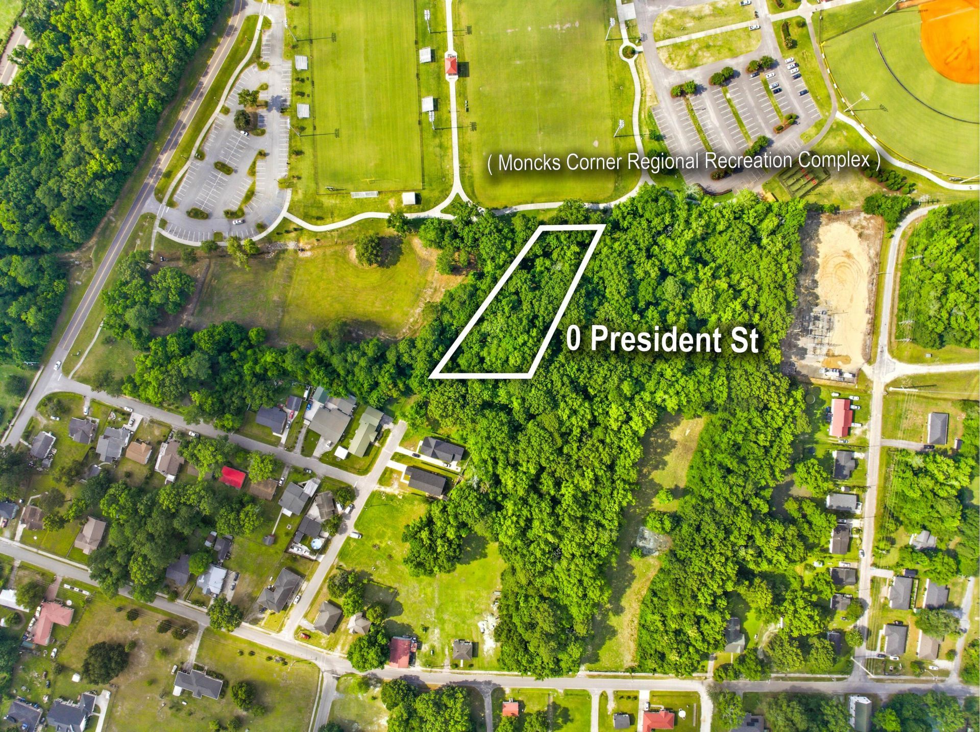 0 President Circle Photo 6