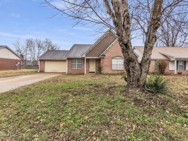 4125 Shadow Glen Drive, Horn Lake, MS 38637