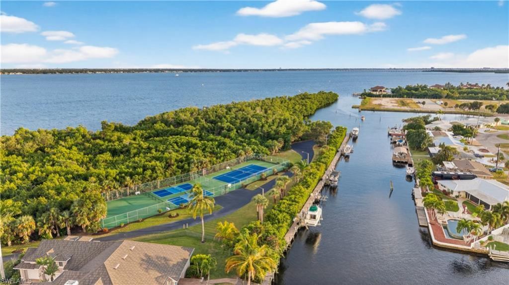 12540 Panasoffkee Dr, North Fort Myers, FL 33903 Photo