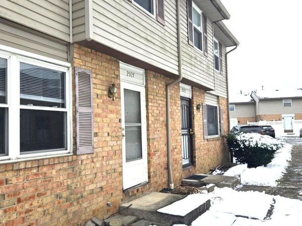 2927 Poolside Drive, Unit 10, Columbus, OH 43224