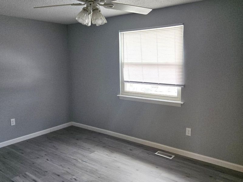 2927 Poolside Drive, Unit 10, Columbus, OH 43224 Photo 14