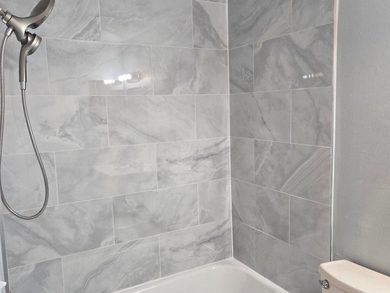 2927 Poolside Drive, Unit 10, Columbus, OH 43224 Photo 22