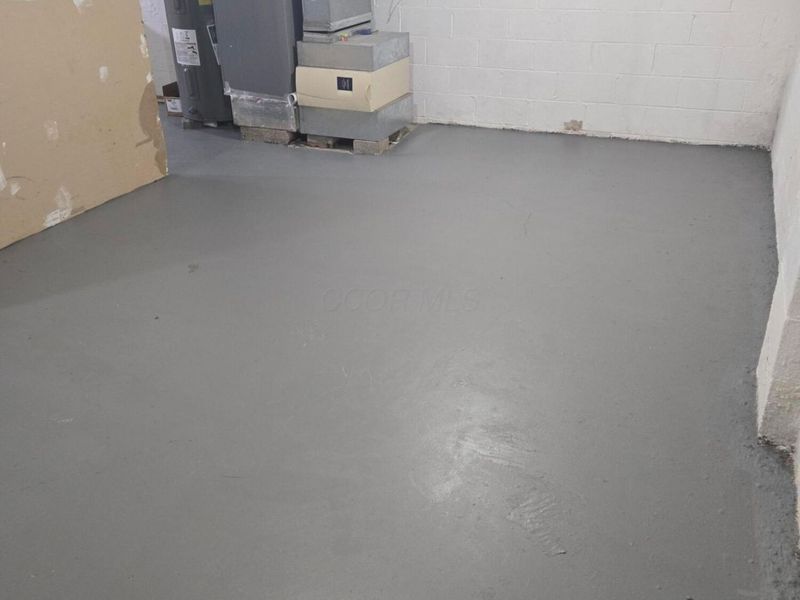 2927 Poolside Drive, Unit 10, Columbus, OH 43224 Photo 31