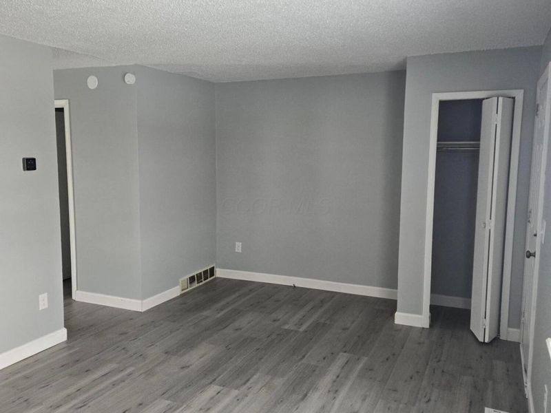 2927 Poolside Drive, Unit 10, Columbus, OH 43224 Photo 5