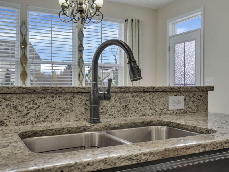 7844 Adare Court, Unit 5, Dublin, OH 43016 Photo 29