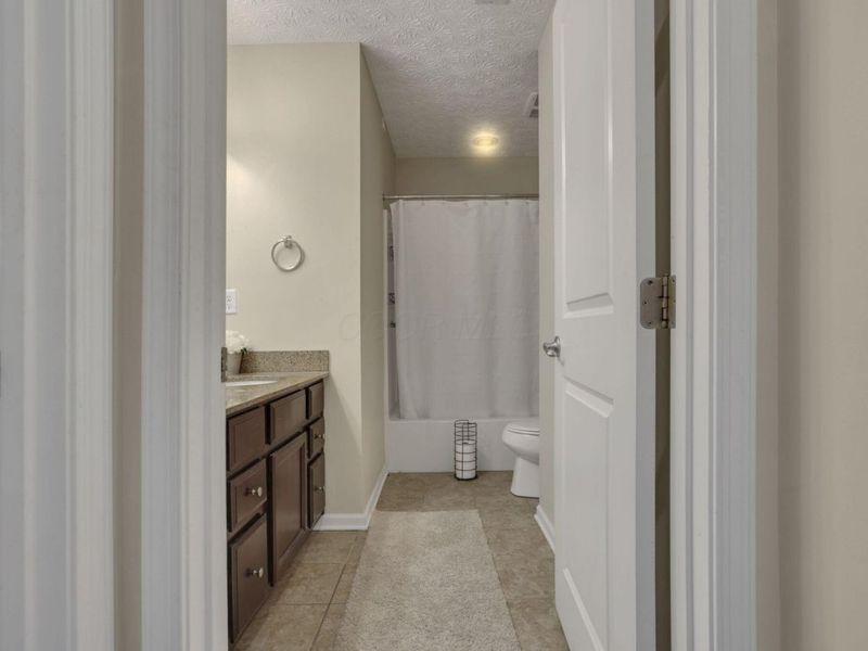 7844 Adare Court, Unit 5, Dublin, OH 43016 Photo 34