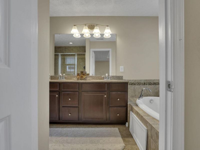 7844 Adare Court, Unit 5, Dublin, OH 43016 Photo 43