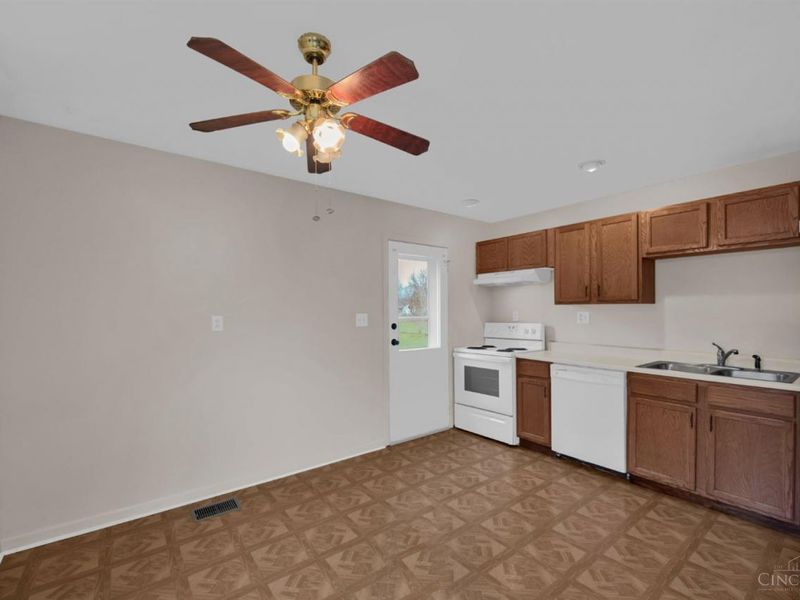 4957 Castleton Drive, Fairfield, OH 45014 Photo 21
