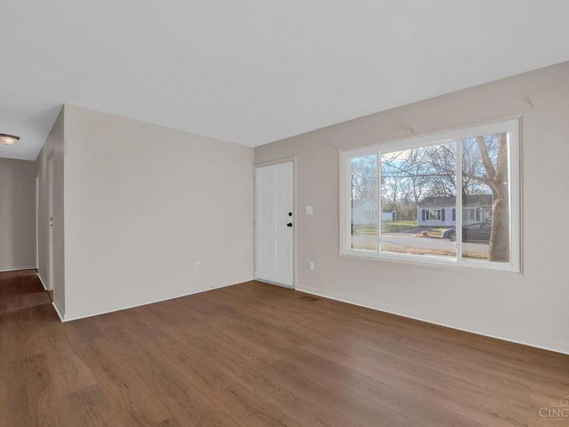 4957 Castleton Drive, Fairfield, OH 45014 Photo 6